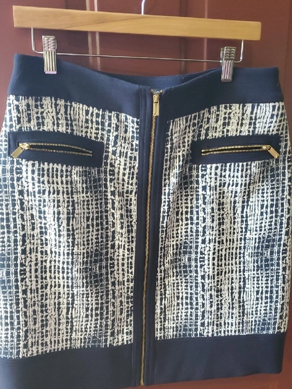 Jones NEW YORK Navy extured Zip-Front Pencil Skirt Gold Accents  Size 8